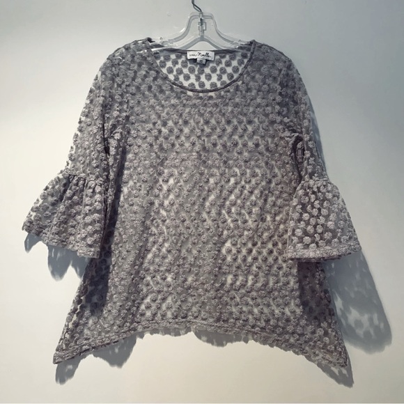 Smply Noelle Embroidered Floral w/ Bell Sleeves Top - Picture 1 of 10
